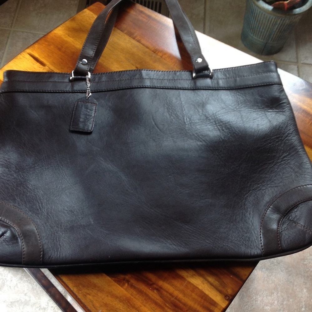 Beautiful Inma brown leather bag